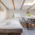 Powstancow Skyline Loft By Bookinghost Apartment
