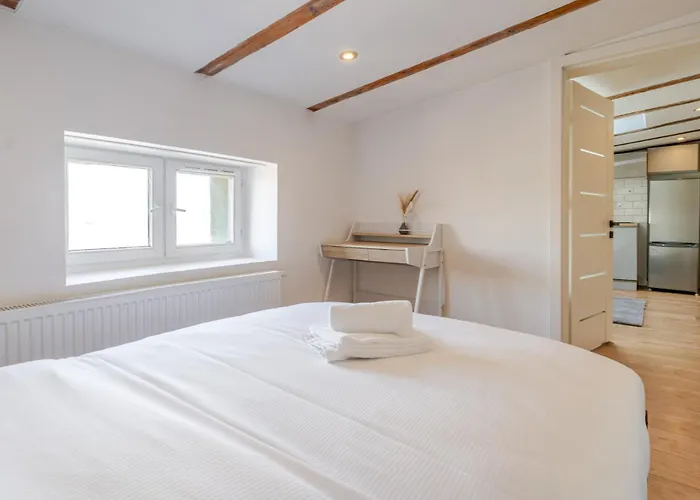 Powstańców Skyline Loft By Bookinghost