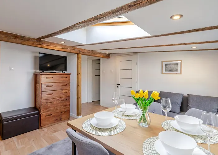 Powstancow Skyline Loft By Bookinghost
